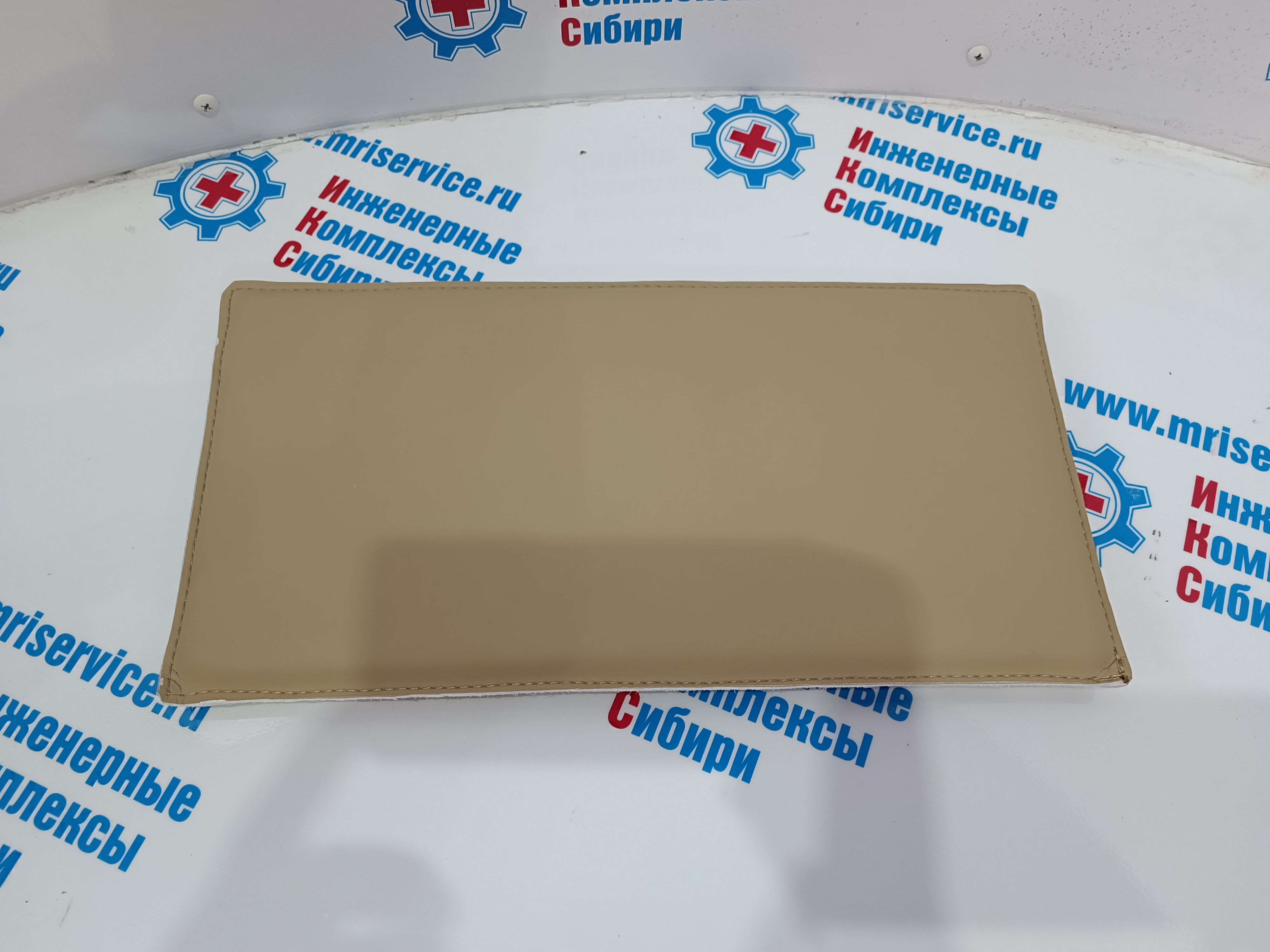PILLOW №28 (37 19 1)PN 2000000010052